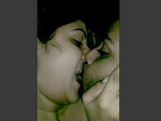 Indian tutor gives head to fucking partner at home