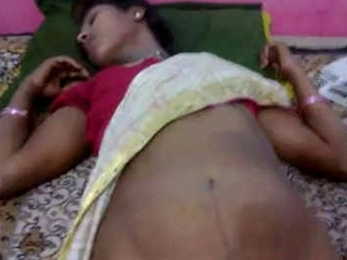 Desi college teacher gets her pussy munched and fingered