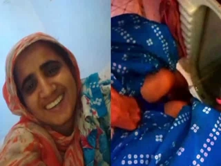 A hillbilly woman takes selfies while urinating and shares them with her secret admirer. The vid featuring her unshaven pubes is now available on a pornography website