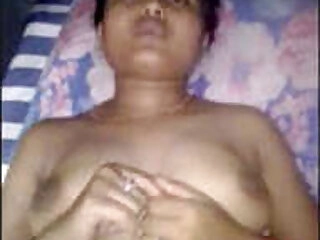 Desi woman with furry wet cunt finger torn up