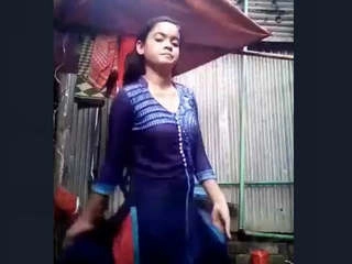A adorable lady from a village takes a tub in a romantic movie for her paramour