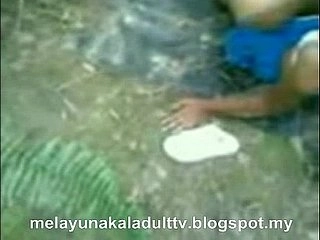 Malaysian students get insane and chesty in warm vid